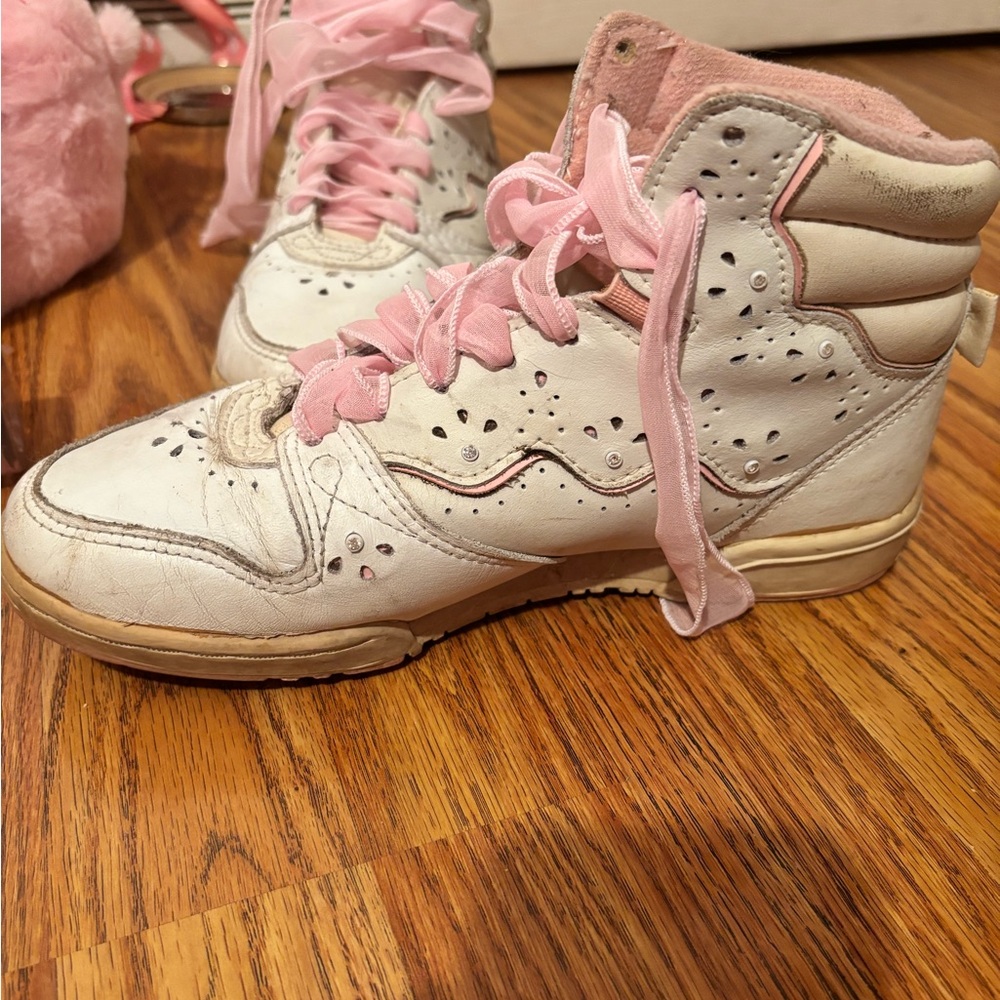 RARE la gear pink stardust sneakers
